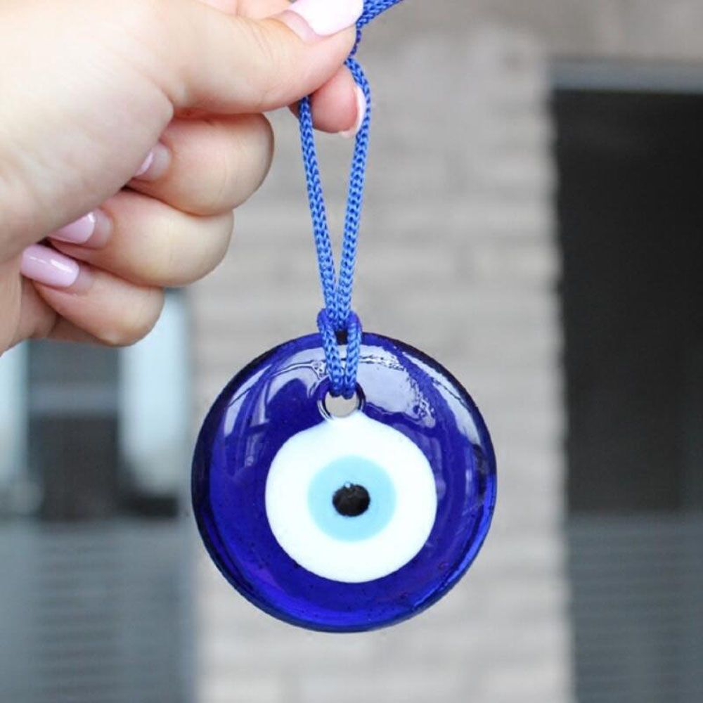 Niebieski Amulet z kiepskim ok – Car Accessories Evil Eye recenzja i cena
