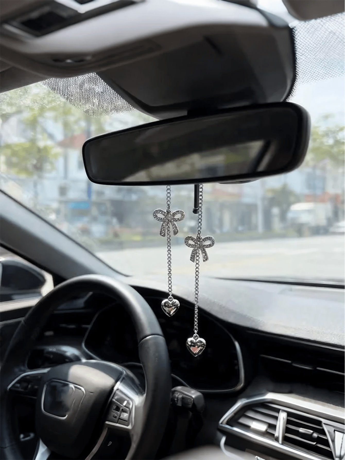 Złoty łańcuszek z kryształkami – Car Accessories Evil Eye recenzja i cena
